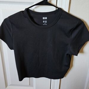 Uniqlo Airism Black Crop Top S/M